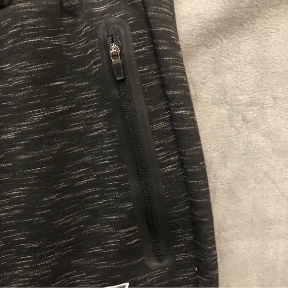 The Lost Breed Men’s Logo Heathered Joggers Sweatpants Black White Small - Picture 5 of 11